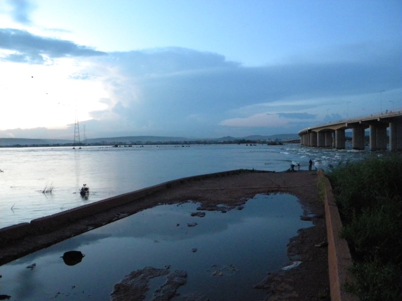 Niger river fleuve old bridge Bamako
