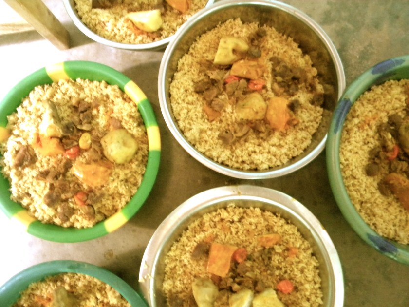 Mali lunch office rice riz crowd