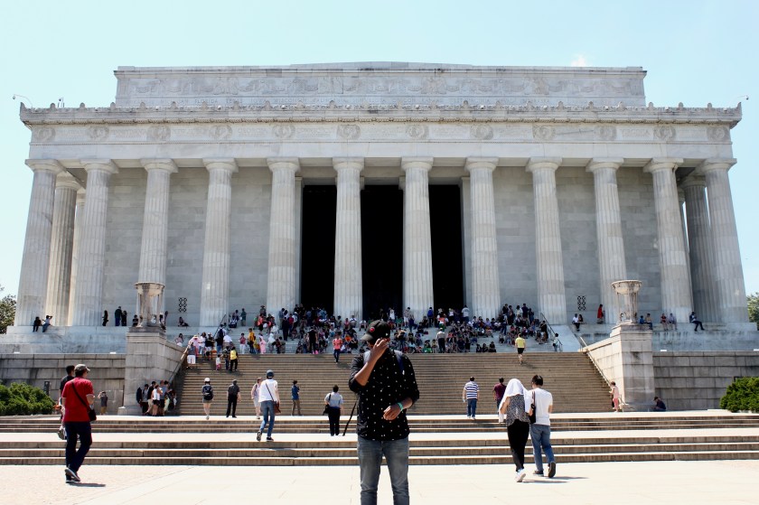 Washington DC Lincoln memorial monument national mall tourist