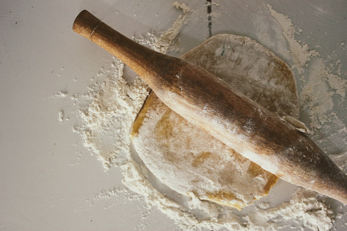 pasta dough rolling pin flour dust counter