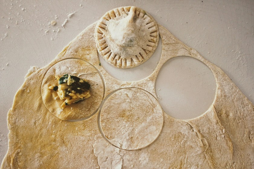 ravioli pasta dough filling cheese cooking